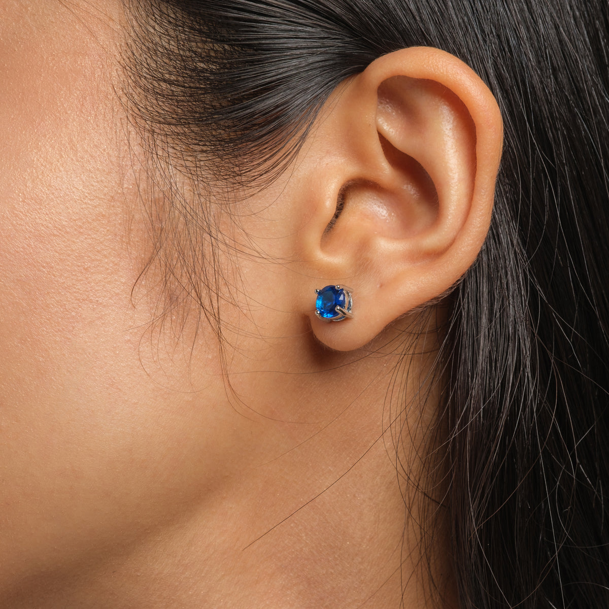 Sapphire Basic Studs